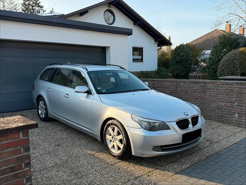 Silber Gebraucht 2008 BMW 520 Kombi | 2.400 € (Guter Preis) - Bild 1/4