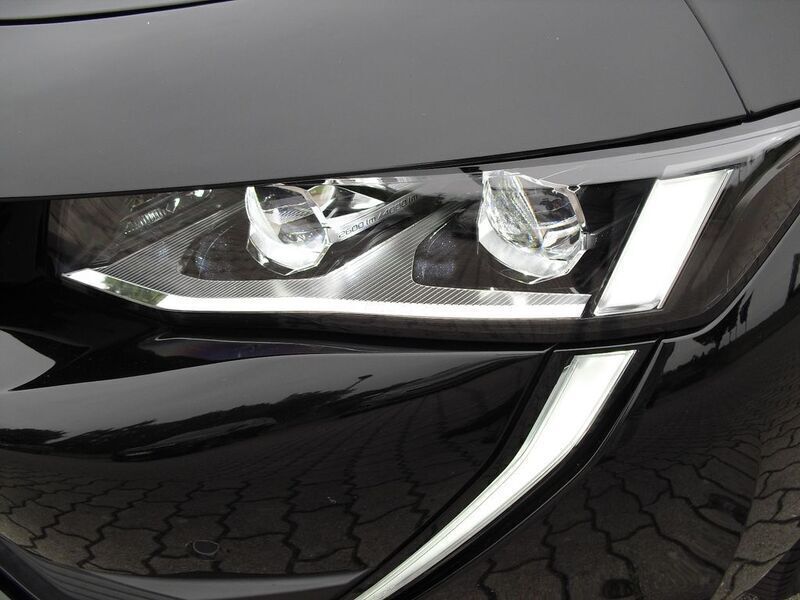 Schwarz perla nera/ty Gebraucht 2020 Peugeot 508 Allure Kombi | 21.790 € (Fairer Preis) - Bild 1/4