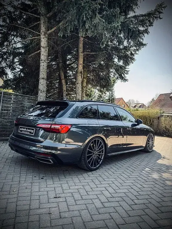 Gebraucht Audi A4 S-Line 231 PS (169 kW) 2020 Grau Kombi