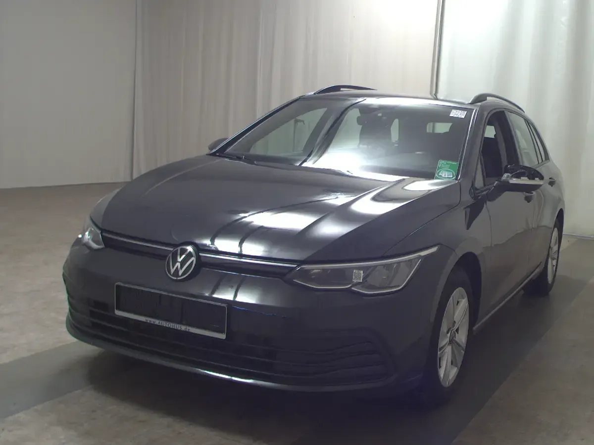 Gebraucht VW Golf VIII Life 150 PS (110 kW) 2023 Grau Kombi