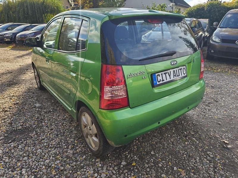 Gebraucht Kia Picanto EX 65 PS (47 kW) 2007 Sambagrün Kleinwagen