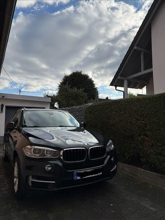 Schwarz Gebraucht 2015 BMW X5 Performance SUV | 27.000 € (Guter Preis) - Bild 1/4