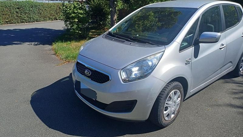 Silber Gebraucht 2013 Kia Venga Kleinwagen | 7.500 € (Fairer Preis) - Bild 1/4
