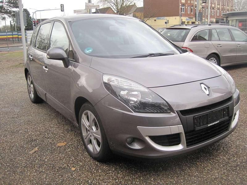 Gebraucht Renault Scénic III Dynamique 131 PS (96 kW) 2011 Grau cassiopee Van / Kleinbus