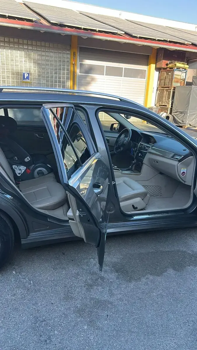 Second-hand Mercedes E220 170 CP (125 kW) 2010 Maro Break