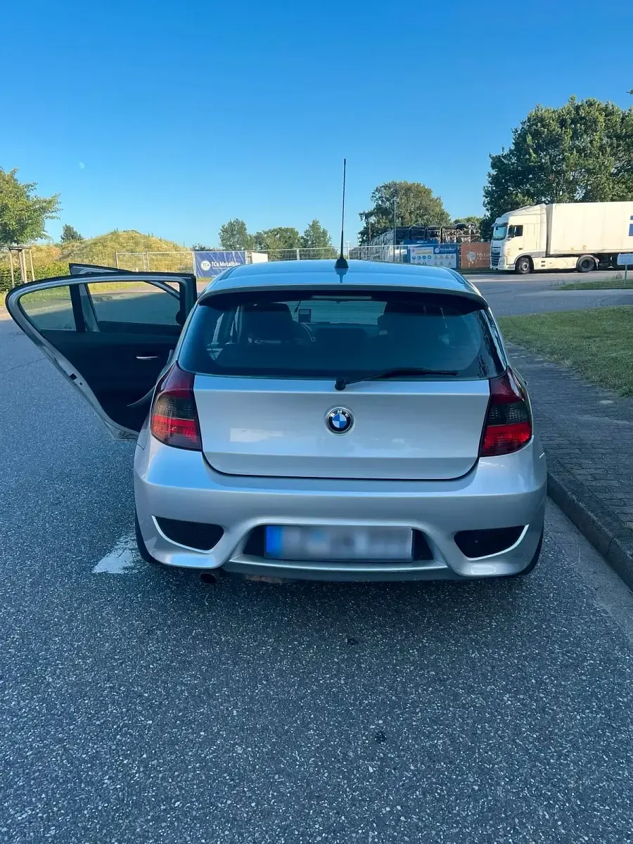 Gebraucht BMW 116 115 PS (84 kW) 2006 Silber Kleinwagen