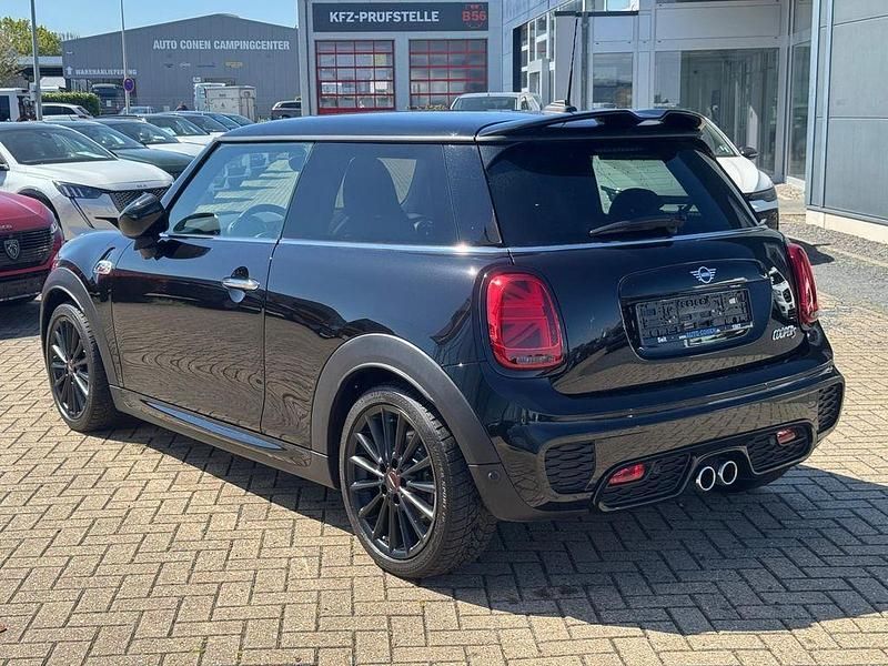 Gebraucht Mini John Cooper Works 178 PS (130 kW) 2020 Schwarz Kleinwagen