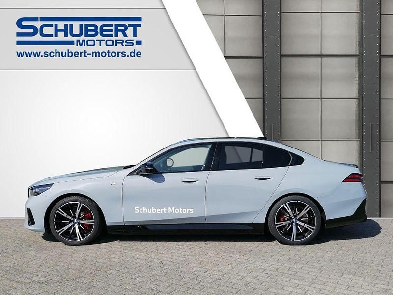 Neu BMW i5 Performance 442 kW (601 PS) 2025 Grau Limousine