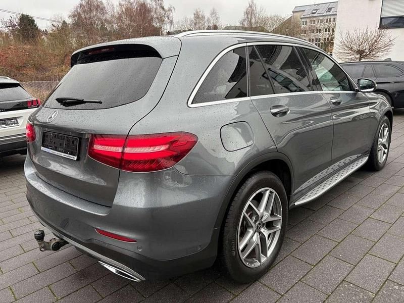 Gebraucht Mercedes GLC220 AMG 170 PS (125 kW) 2018 Grau SUV