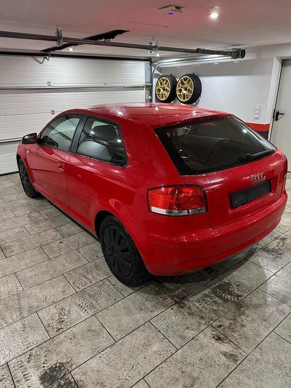 Gebraucht Audi A3 102 PS (75 kW) 2007 Rot Kleinwagen