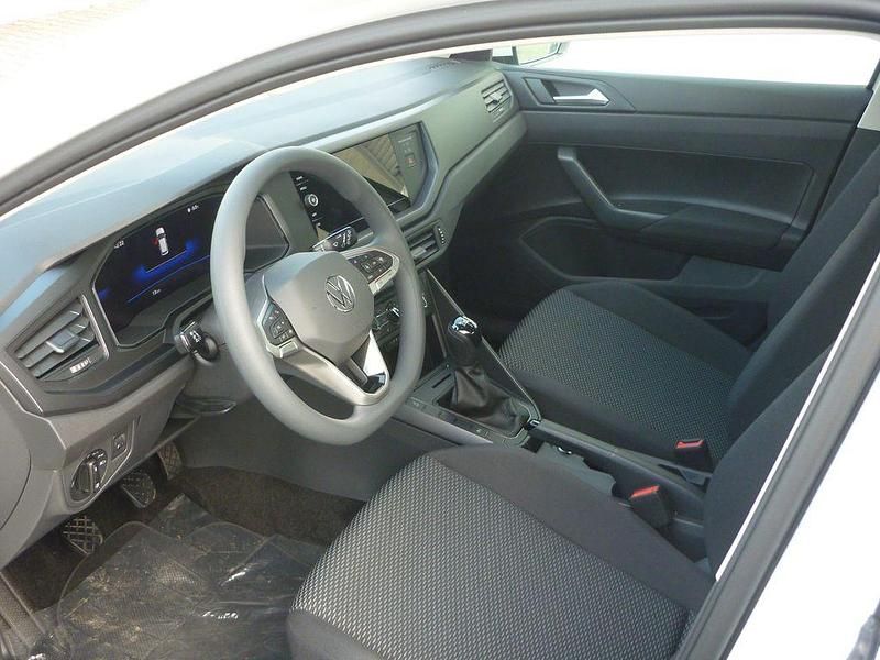 Neu VW Polo 80 PS (58 kW) 2025 Weiß Limousine