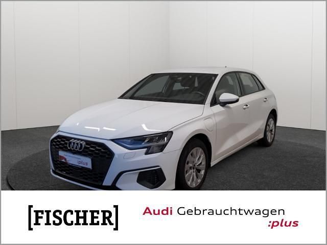 Gebraucht Audi A3 Sportback e-tron Advanced 204 PS (150 kW) 2022 Ibisweiss Kleinwagen