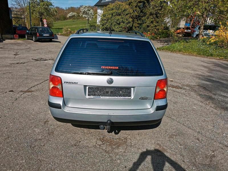 Gebraucht VW Passat 102 PS (75 kW) 2001 Silber Kombi