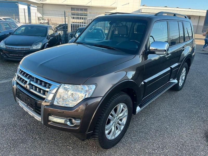 Gebraucht Mitsubishi Pajero 190 PS (139 kW) 2018 Braun SUV
