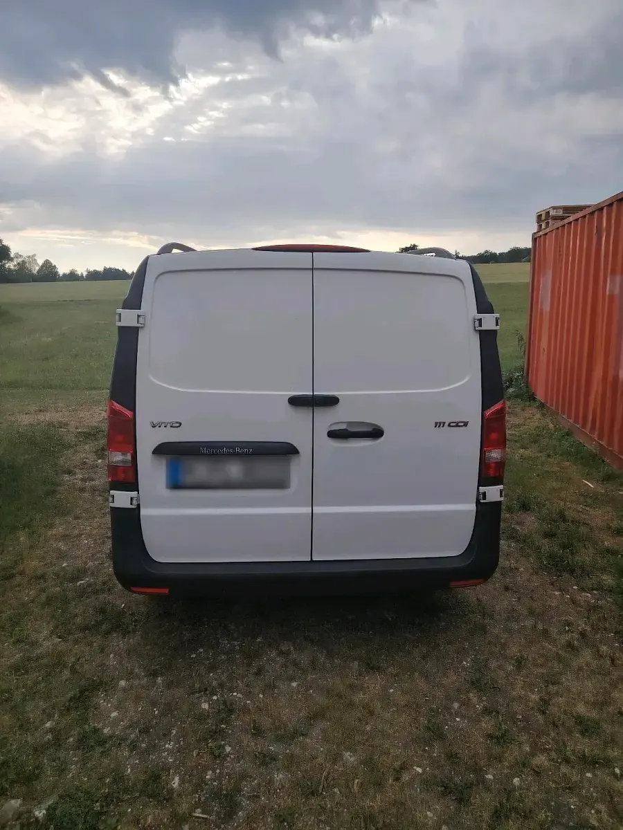 Gebraucht Mercedes Vito 155 PS (114 kW) 2017 Weiß Van