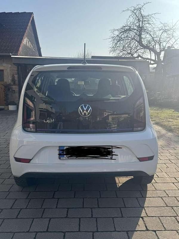 Second-hand VW e-up! 61 kW (83 CP) 2020 Alb Hatchback