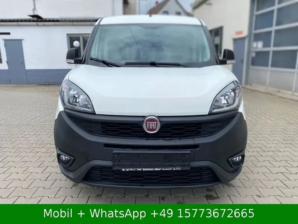Gebraucht Fiat Doblò 95 PS (69 kW) 2019 Weiß Van / Kleinbus