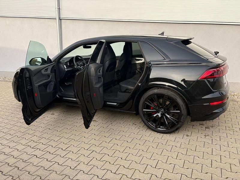 Neu Audi Q8 S-Line 286 PS (210 kW) 2026 Schwarz SUV