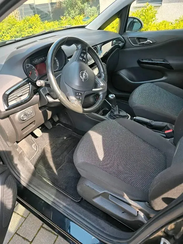 Usado Opel Corsa Active 90 CV (66 kW) 2017 Negro Utilitario