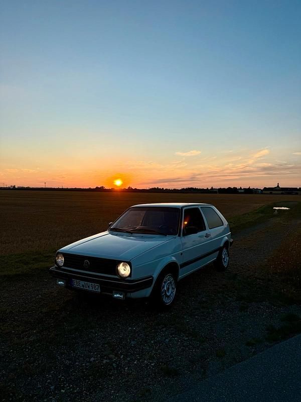 Weiß Gebraucht 1987 VW Golf II Limousine | 5.490 € - Bild 1/4