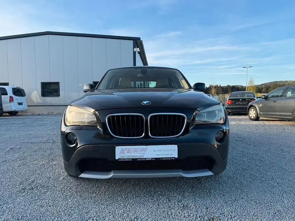 Usado BMW X1 177 CV (130 kW) 2010 Negro SUV