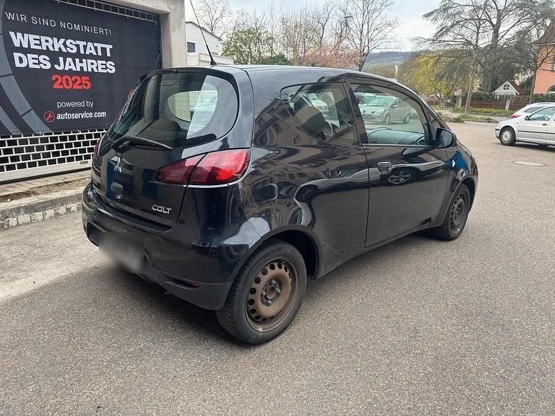 Gebraucht Mitsubishi Colt 75 PS (55 kW) 2013 Schwarz Kleinwagen