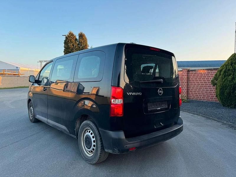 Gebraucht Opel Vivaro 120 PS (88 kW) 2023 Diamond black Van / Kleinbus