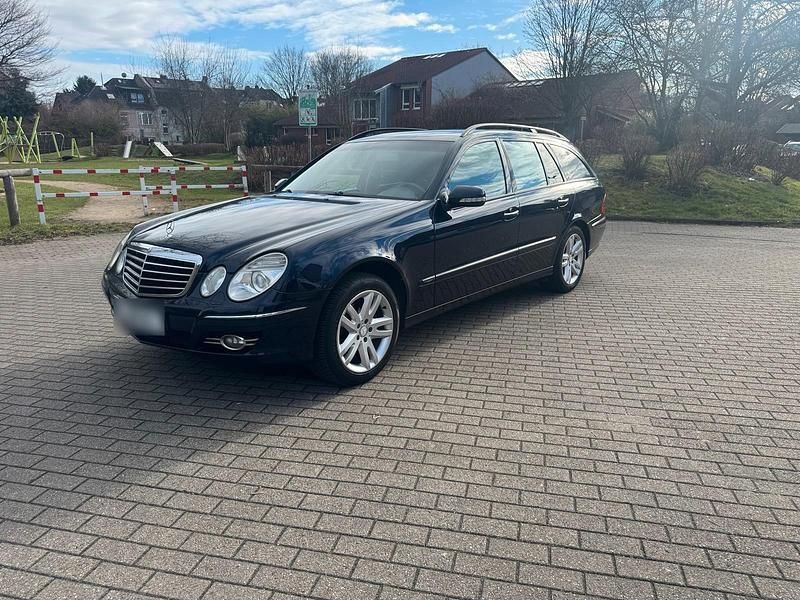 Gebraucht Mercedes E320 224 PS (164 kW) 2008 Blau Kombi
