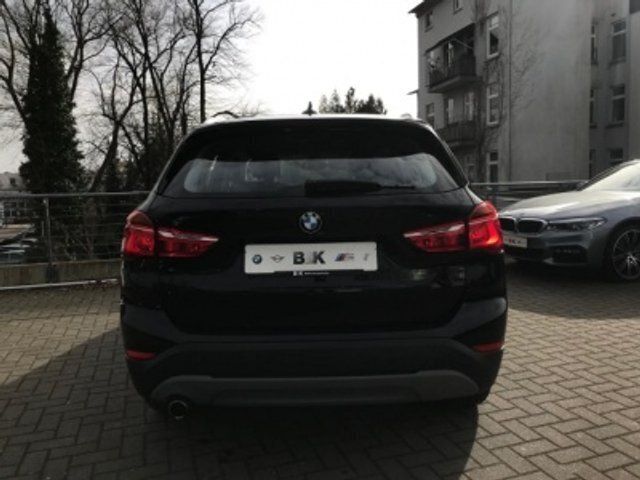 Gebraucht BMW X1 Advantage 150 PS (110 kW) 2017 Schwarz SUV