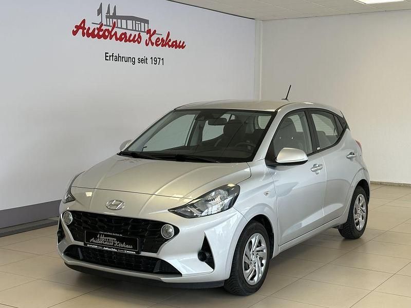Silber Gebraucht 2020 Hyundai i10 Select Kleinwagen | 12.250 € (Fairer Preis) - Bild 1/4