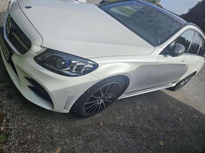 Gebraucht Mercedes C300 AMG line 258 PS (189 kW) 2019 Weiß Kombi