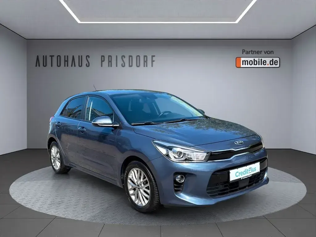 Gebraucht Kia Rio DREAM-TEAM Edition 84 PS (61 kW) 2018 Blau Limousine