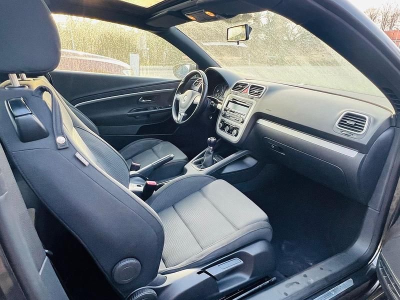 Gebraucht VW Eos Basis 160 PS (117 kW) 2011 Grau Cabrio