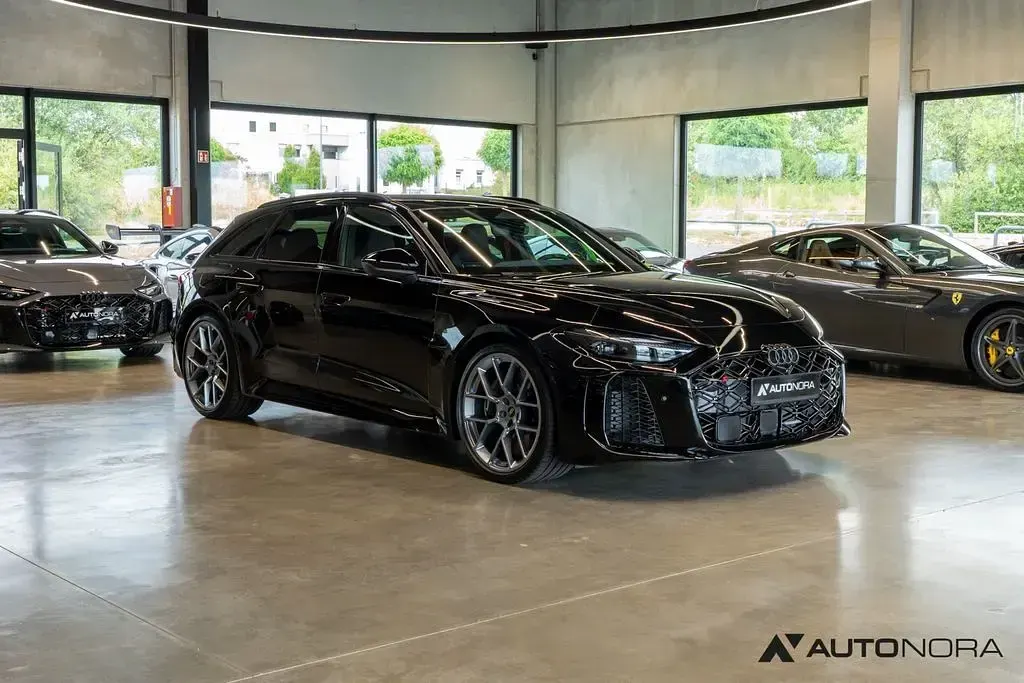 Neu Audi RS5 Sport 639 PS (469 kW) 2026 Schwarz Kombi