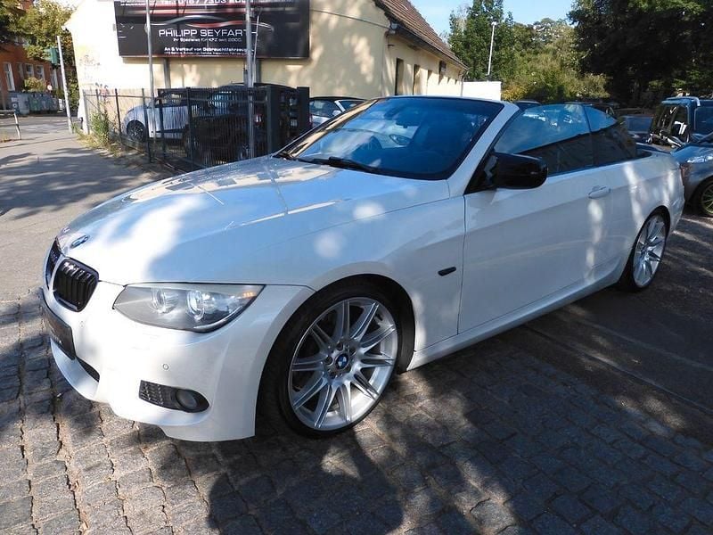 Weiß Gebraucht 2010 BMW 330 Cabriolet M Sport Cabrio | 10.990 € (Superpreis) - Bild 1/4