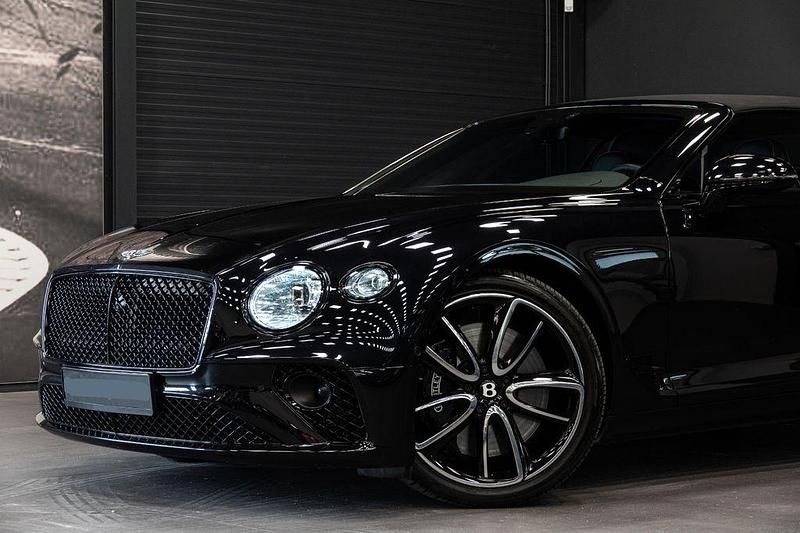 Gebraucht Bentley Continental GT Convertible 549 PS (403 kW) 2021 Schwarz Cabrio