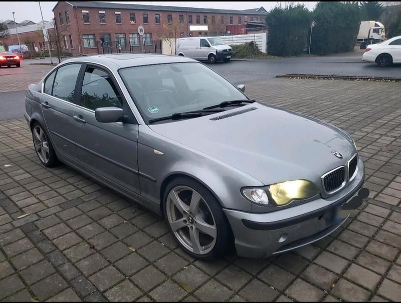 Gebraucht BMW 325 192 PS (141 kW) 2004 Limousine