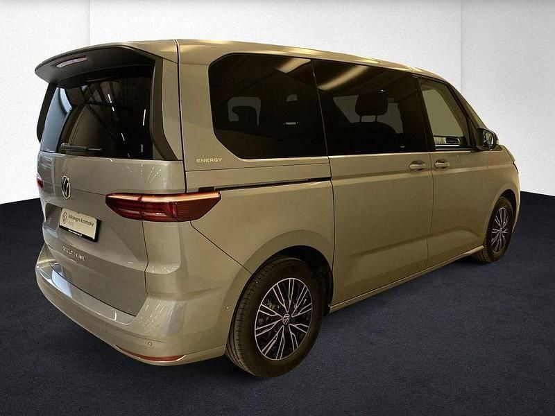 Nouă VW Multivan 204 CP (150 kW) 2026 Argintiu Monovolum