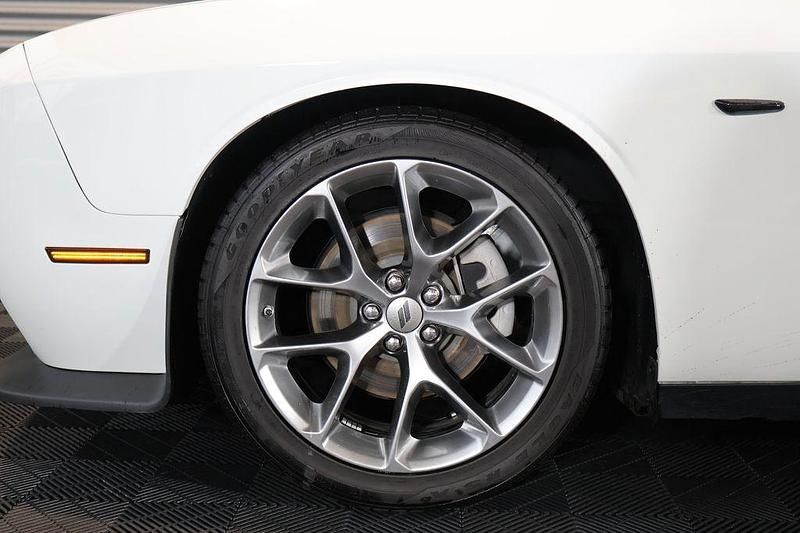 Gebraucht Dodge Challenger 309 PS (227 kW) 2022 Weiß Coupé