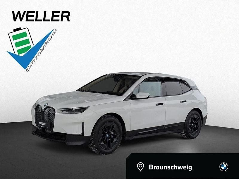 Gebraucht BMW iX Shadowline 239 kW (326 PS) 2022 Alpinweiss iii (weiß) SUV
