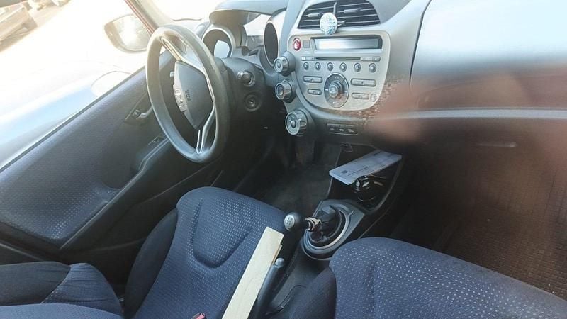 Gebraucht Honda Jazz 77 PS (56 kW) 2011 Rot Kleinwagen