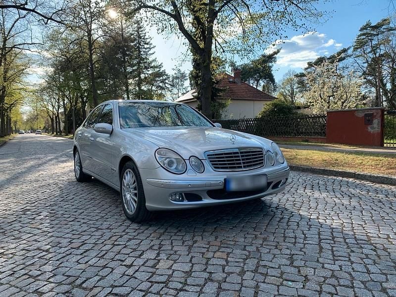 Gebraucht Mercedes E350 272 PS (200 kW) 2005 Silber Limousine