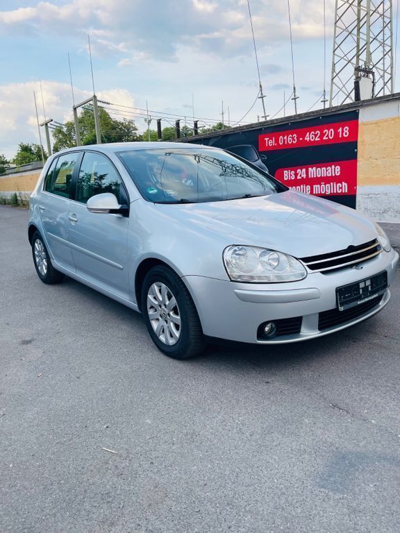 Silber Gebraucht 2005 VW Golf V Comfortline Limousine | 3.499 € (Etwas zu teuer) - Bild 1/4