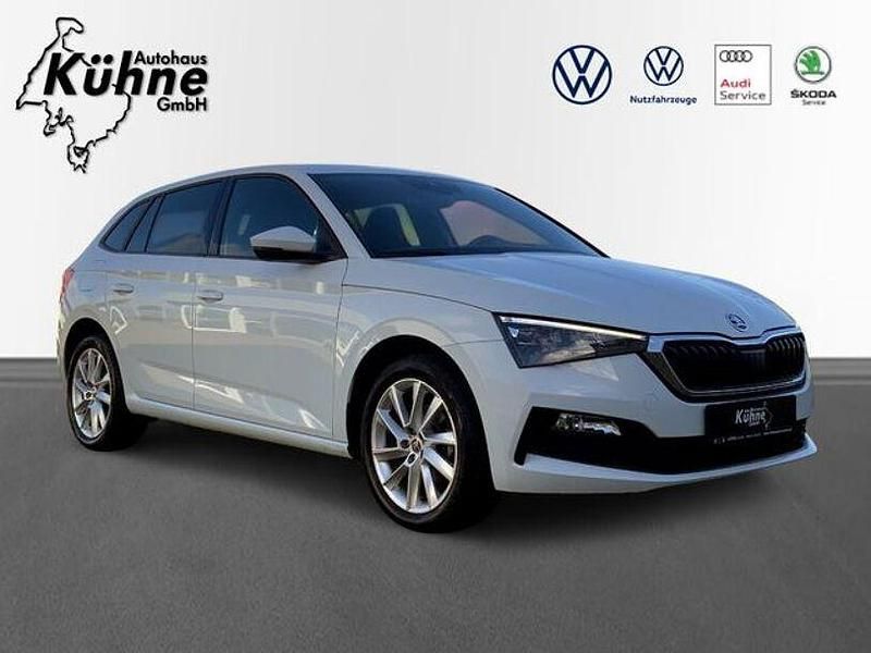 Weiß Gebraucht 2020 Skoda Scala Style Kleinwagen | 17.689 € (Fairer Preis) - Bild 1/4