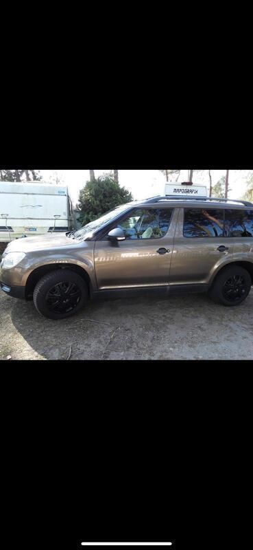 Andere außenfarben Gebraucht 2010 Skoda Yeti SUV | 5.250 € (Teuer) - Bild 1/3