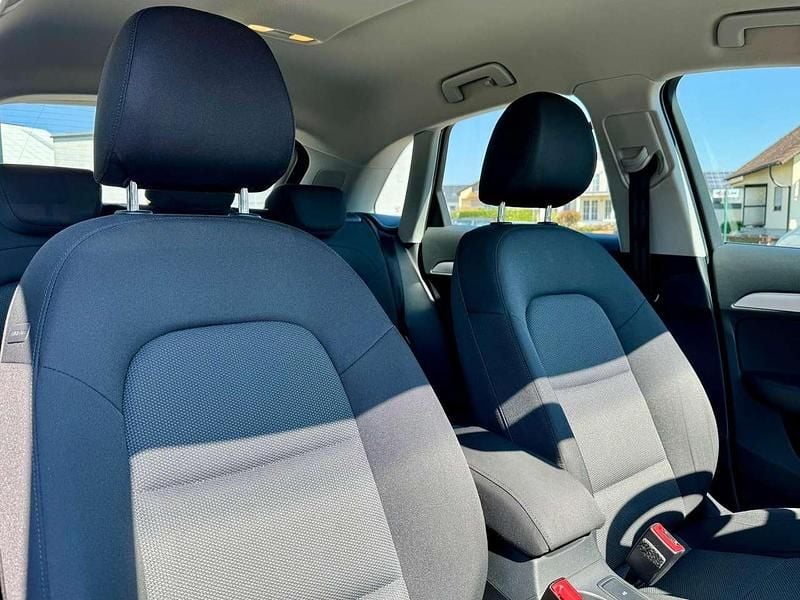 Gebraucht Audi Q3 150 PS (110 kW) 2016 Florettsilber SUV