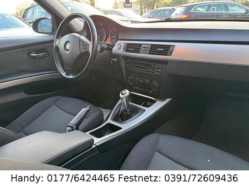 Gebraucht BMW 318 129 PS (94 kW) 2006 Silber Limousine