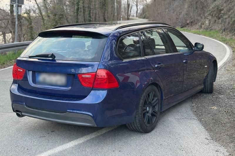 Gebraucht BMW 318 M Sport 143 PS (105 kW) 2012 Blau Kombi