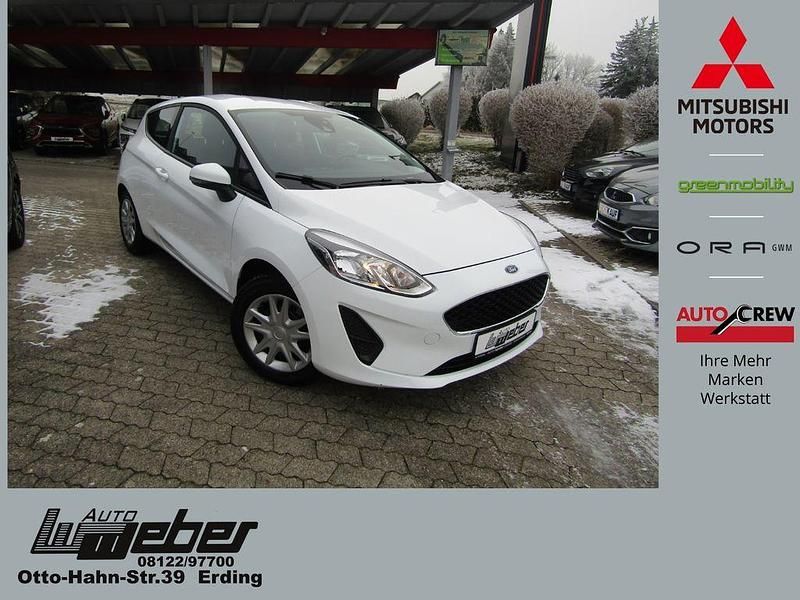 Frozen white Gebraucht 2017 Ford Fiesta Trend Kleinwagen | 8.990 € (Fairer Preis) - Bild 1/4