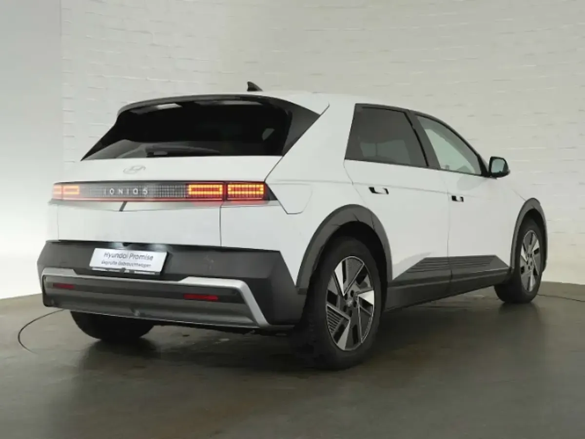 Gebraucht Hyundai Ioniq 5 Techniq 167 kW (228 PS) 2026 Atlas white SUV
